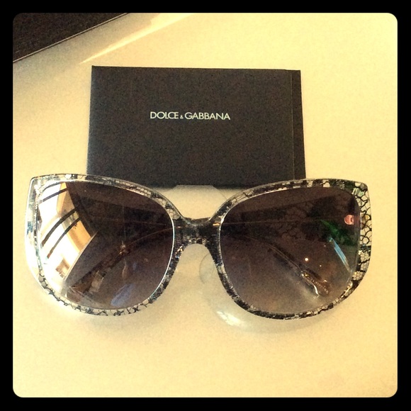 Italian made Dolce and Gabbana Sunnies. Authentic. - Picture 4 of 8